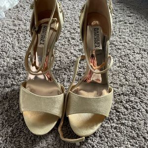 Badgley Mischka Jewel heels NWOT